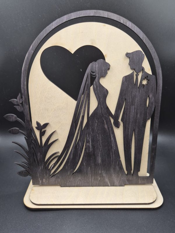 Wooden couples stand, design 3